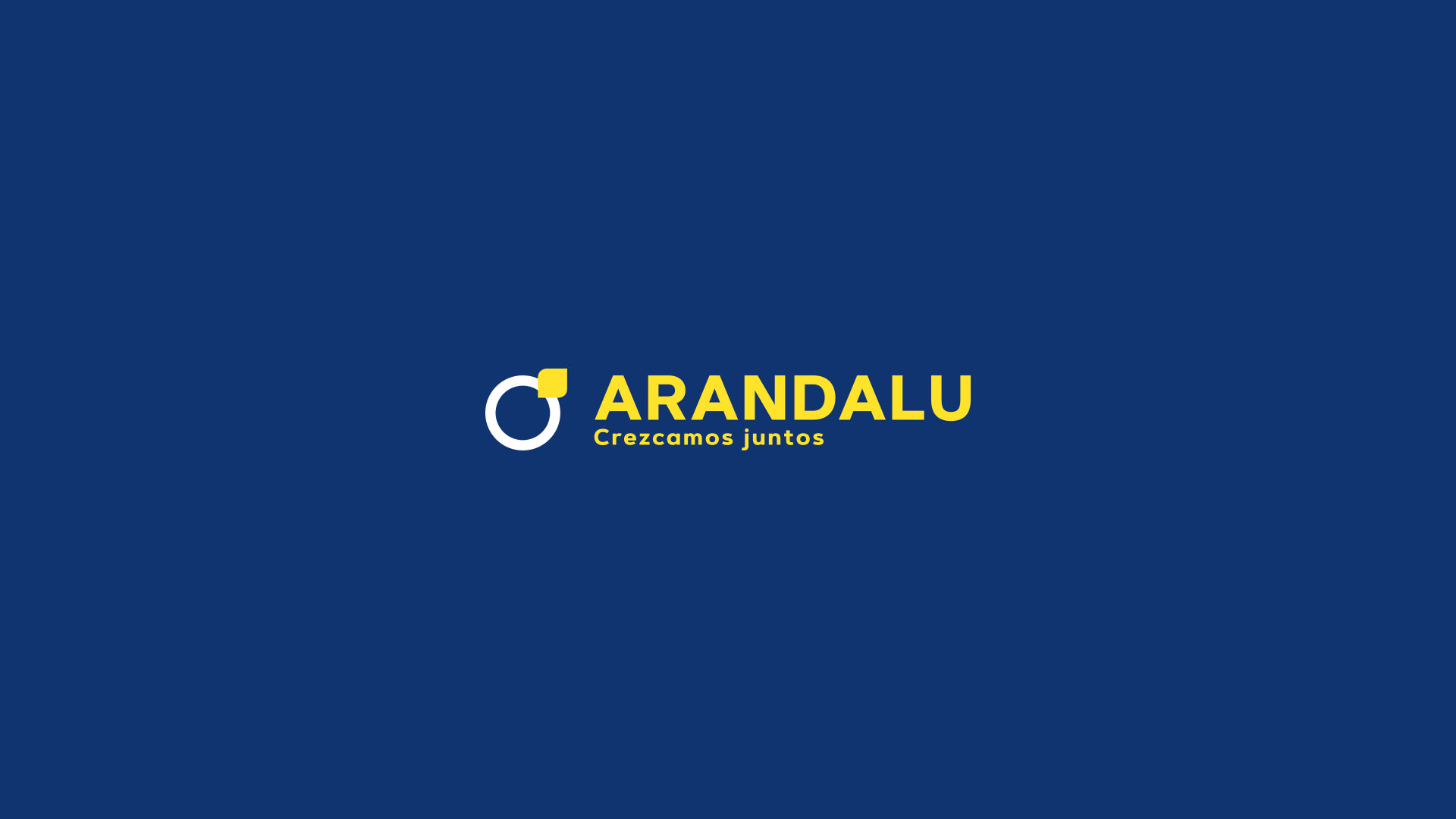 Arandalu - Logotipo sobre fondo de color corporativo azul